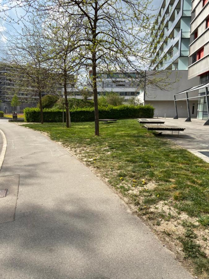 Bright Apartment With A Free Parking Garage @ Wienerberg Exteriör bild