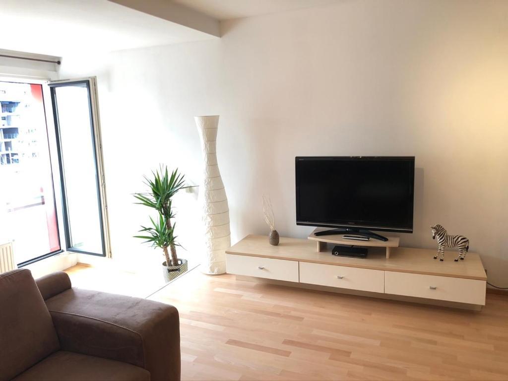 Bright Apartment With A Free Parking Garage @ Wienerberg Exteriör bild